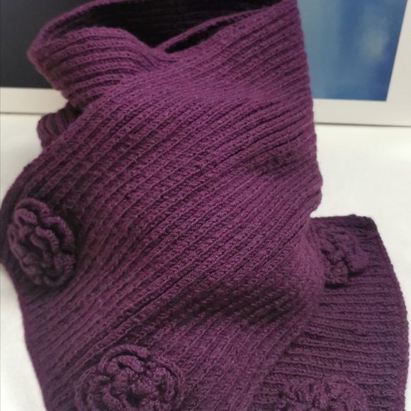 New, handmade scarf and hat set - Picture 5 of 8